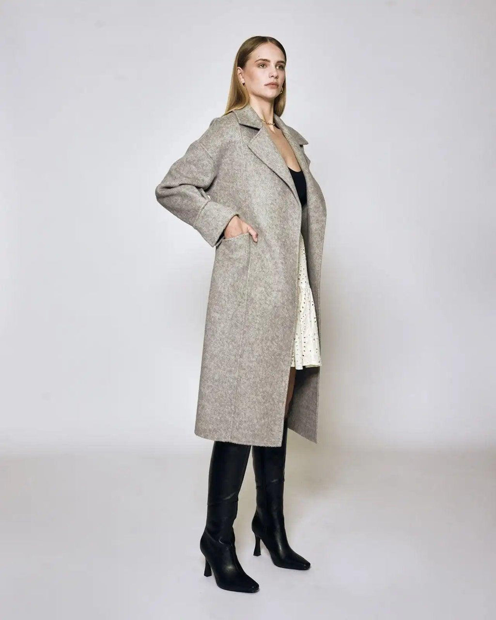 Lakeyo Vida women's coat - Shweetcheeks Collection